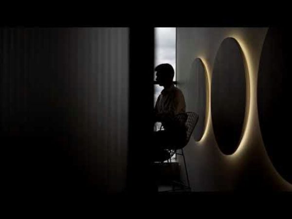 MINIMALIST OFFICE FOR A LEGAL COMPANY